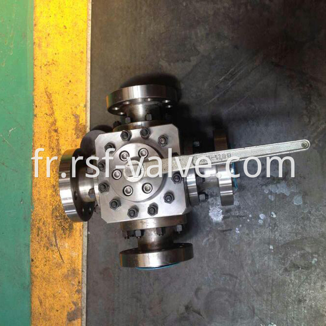 4 Way Ball Valve 3